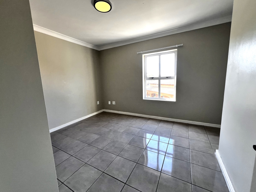 To Let 3 Bedroom Property for Rent in Parklands Western Cape